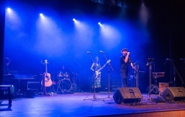 koncert_charytat_50