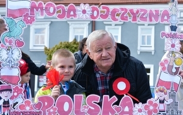 trojka_dz_flagi_75