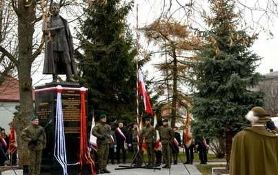 Pomnik gen. Stanisława Dąbka w Lubaczowie