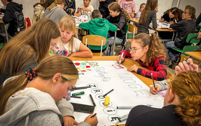 Zdjęcie do W Szkole Podstawowej nr 2 podsumowano i zakończono projekt ZmieniaMY DZIEWCZYNY.