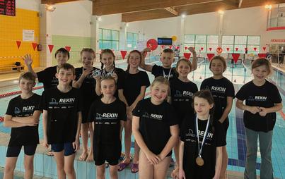 Zdjęcie do Sukcesy młodych pływak&oacute;w na Mistrzostwach Wojew&oacute;dztwa &ndash; Gaja Mirkowska z pięcioma złotymi medalami!