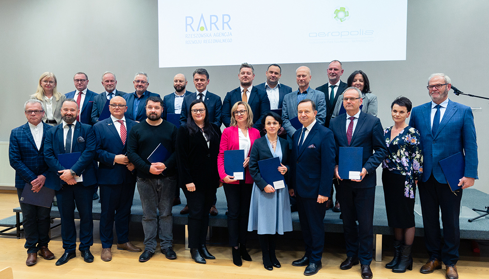 sygnatariusze_podpisania_porozumienia_rozproszony_inkubator_RARR