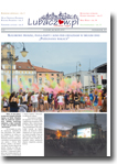 Okładka gazety Lubaczow.pl - na okładce zdjęcie z młodzieżą rzucającą kolorowym proszkiem